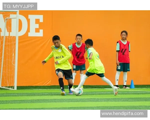 上海足球队在世界锦标赛中的个人能力表现全面分析与点评